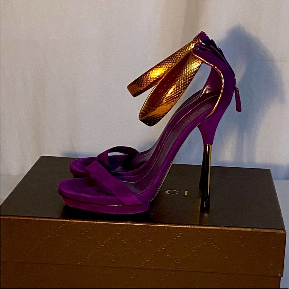 GUCCI Elegant Purple and Gold Women's Heels